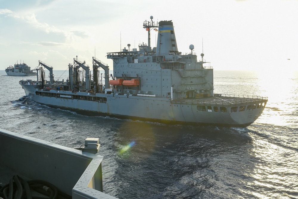 USS Carl Vinson (CVN 70) Conducts Replenishment-at-Sea