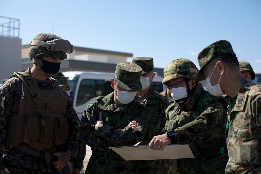 MCAS Iwakuni hosts installation tour for Japan Ground Self-Defense Force Middle Army chief of staff