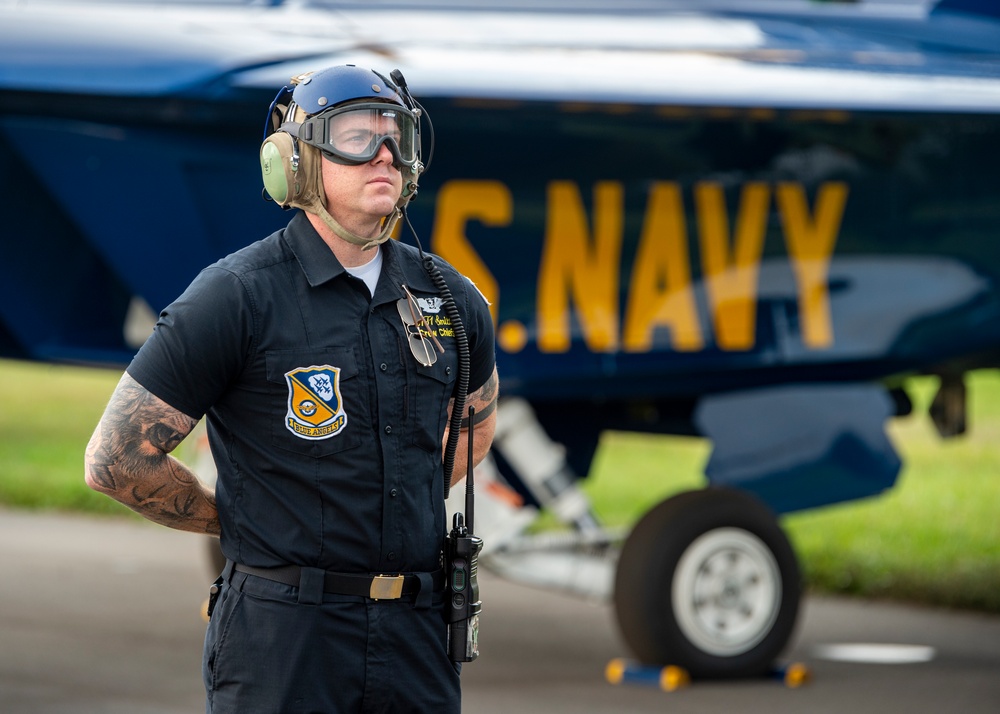 Blue Angels Navy Flight Demonstration Team – Ontario