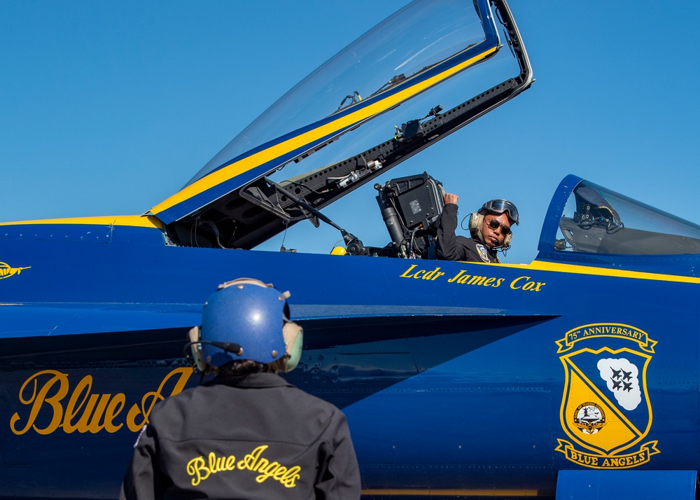 Blue Angels Navy Flight Demonstration Team – Loveland, Colorado