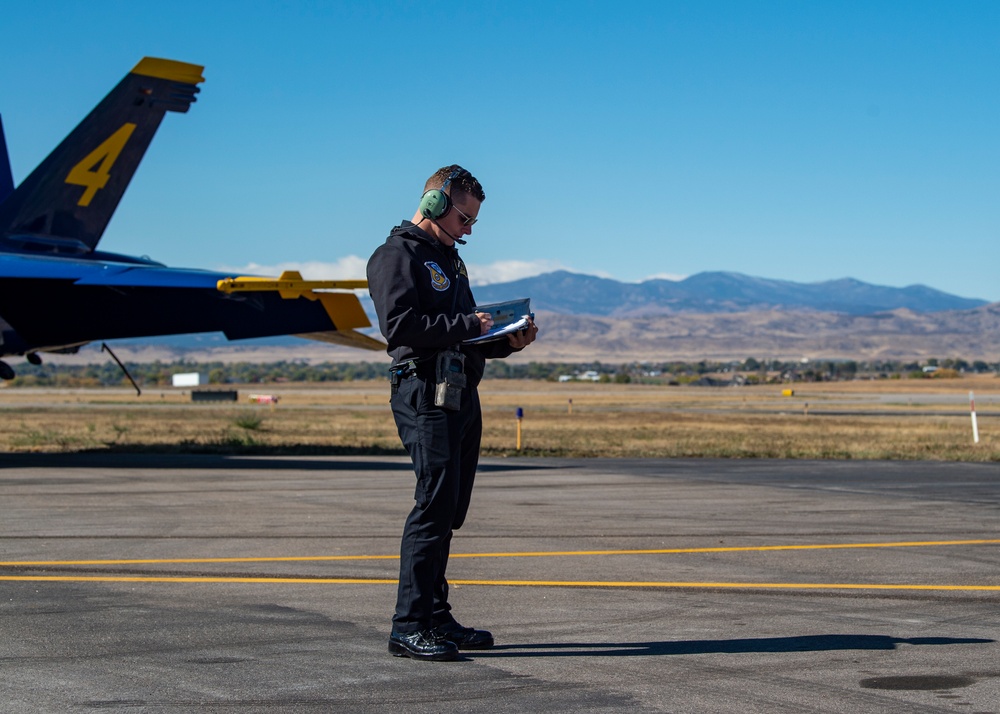 Blue Angels Navy Flight Demonstration Team – Loveland, Colorado