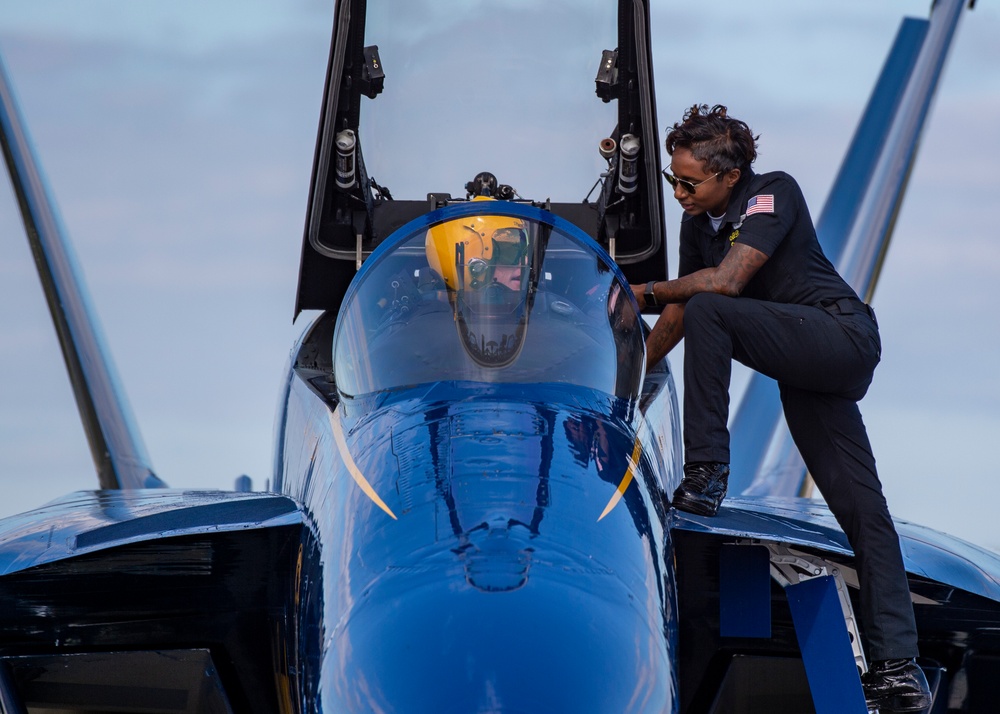 Blue Angels Navy Flight Demonstration Team – Cherry Point, North Carolina