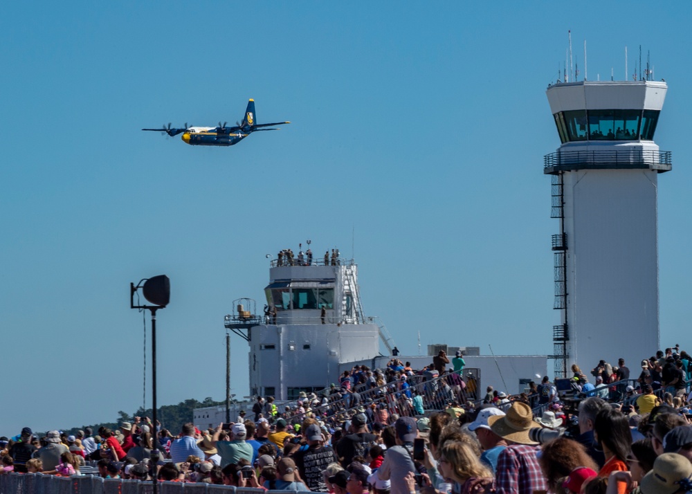 Blue Angels Navy Flight Demonstration Team – Cherry Point, North Carolina