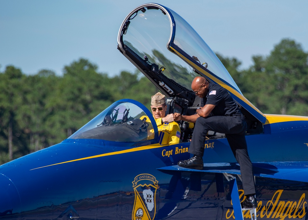 Blue Angels Navy Flight Demonstration Team – Cherry Point, North Carolina