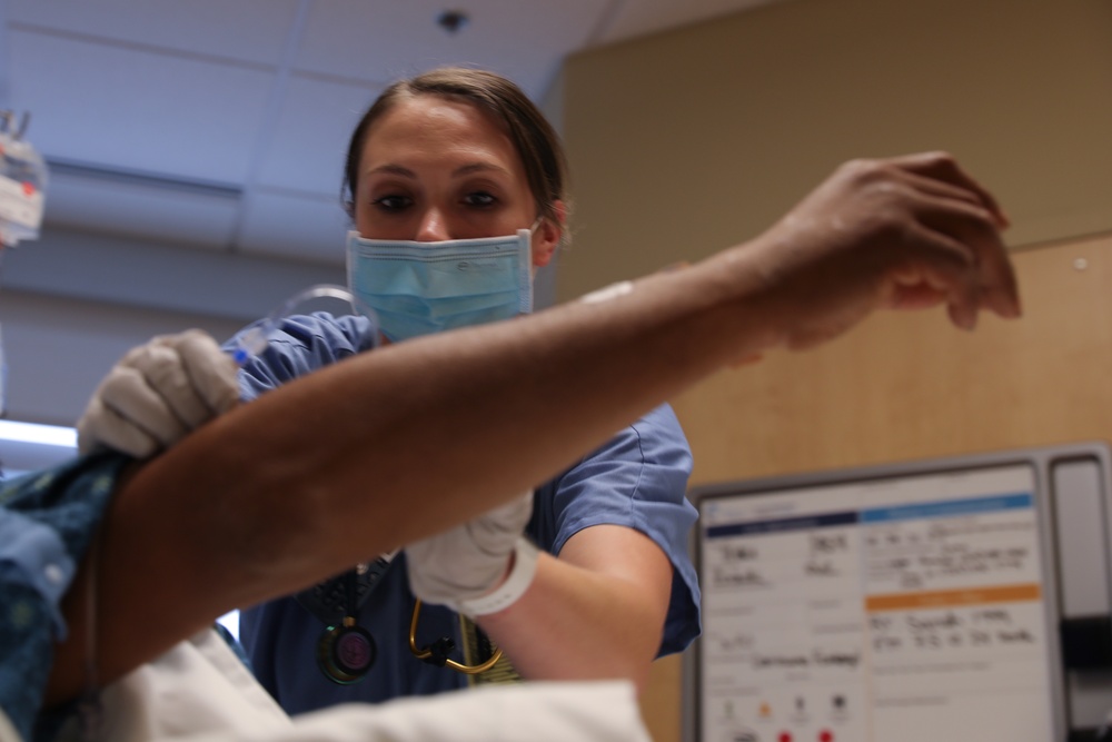 Sailors provide care to Central Washington Hospital