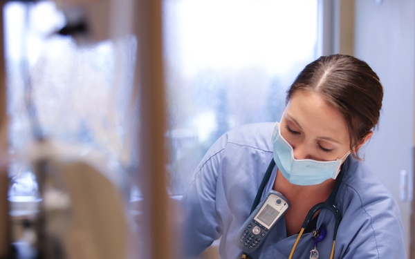 Sailors provide care to Central Washington Hospital