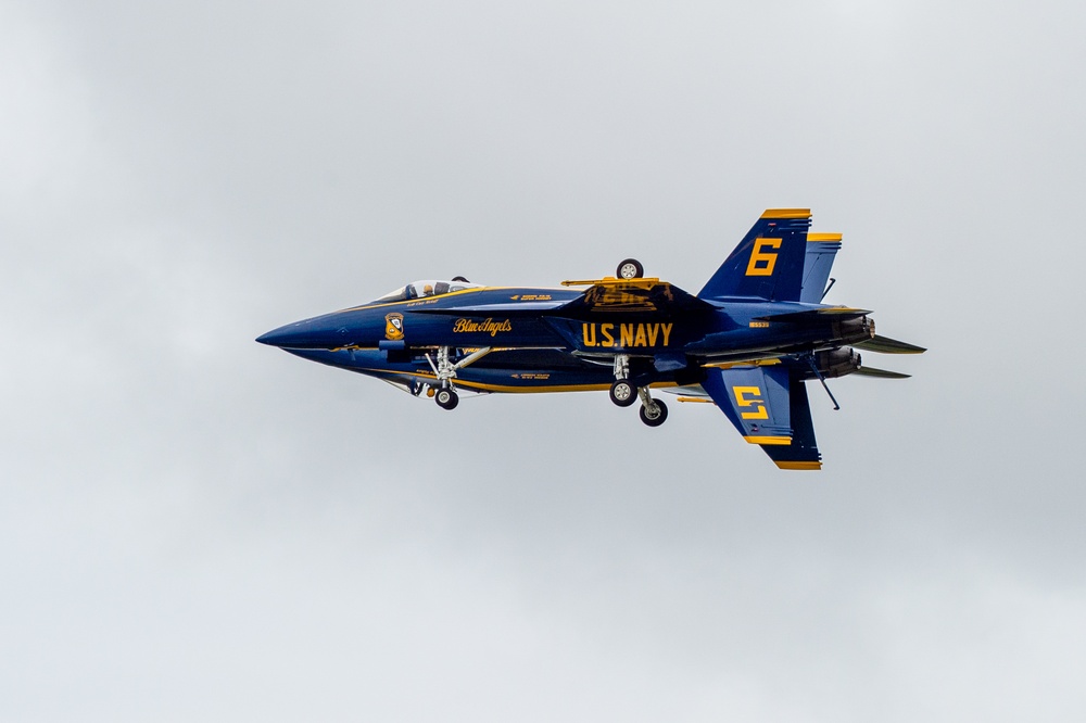 Blue Angels Navy Flight Demonstration Team – Melbourne, FL