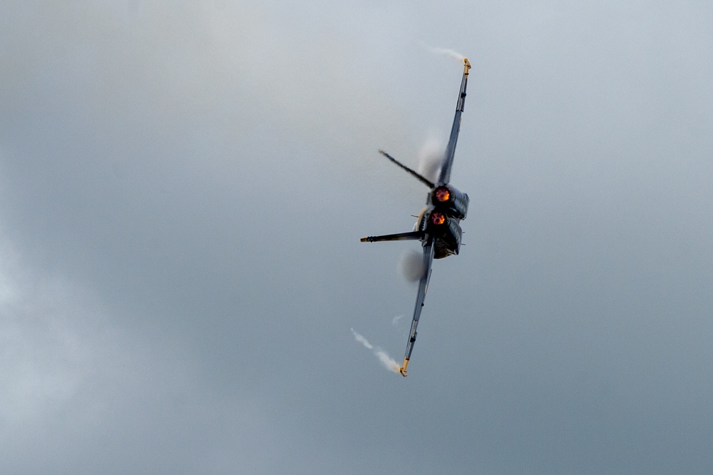 Blue Angels Navy Flight Demonstration Team – Melbourne, FL