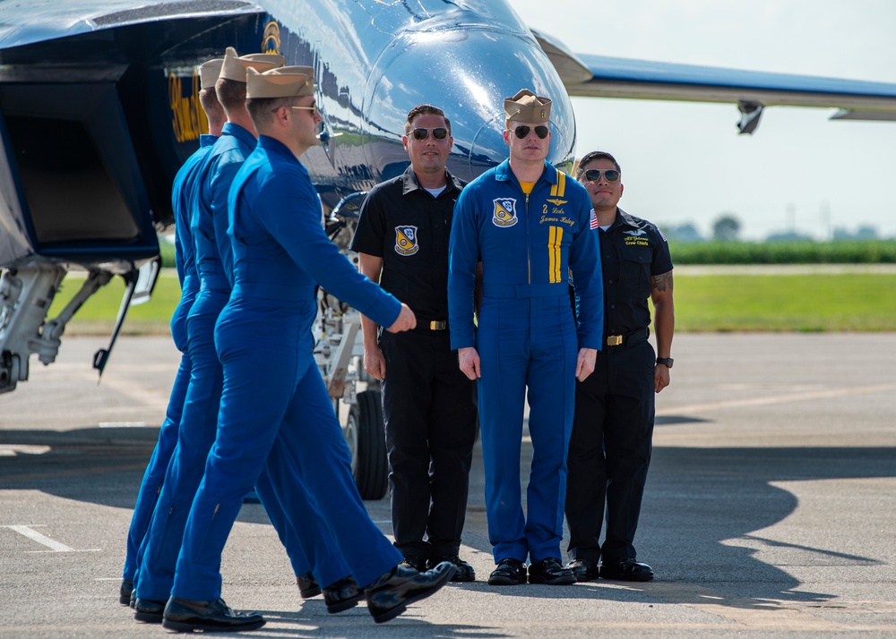 Blue Angels Navy Flight Demonstration Team – Owensboro, KY