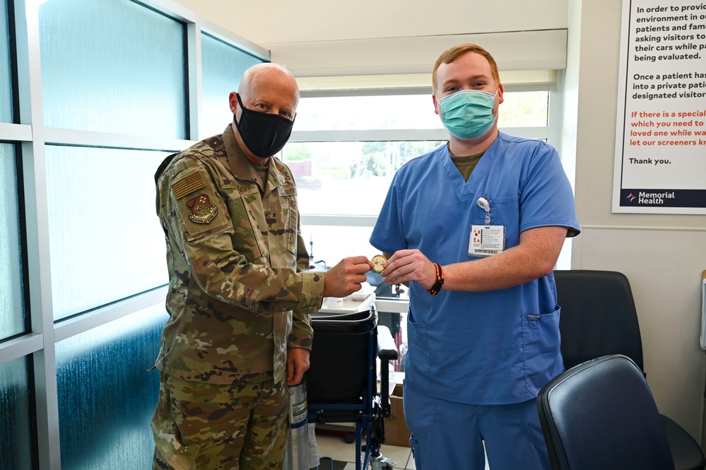 GA ANG Commander Visits Activated Airmen at Memorial Health University Medical Center