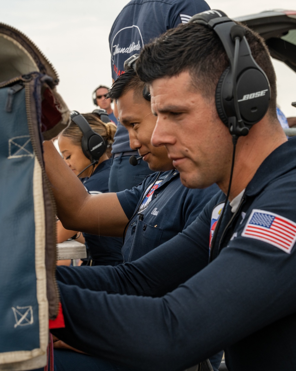 Oregon International Air Show features Thunderbirds