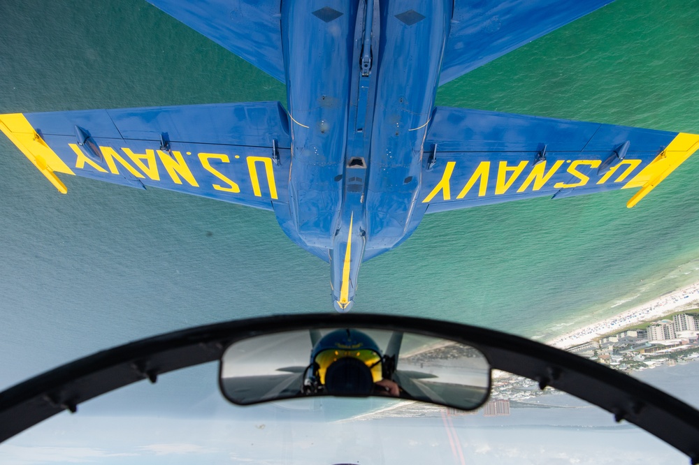 Blue Angels Navy Flight Demonstration Team – Pensacola Beach, FL