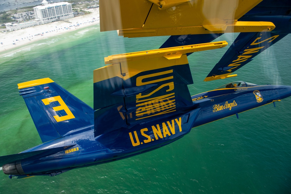 Blue Angels Navy Flight Demonstration Team – Pensacola Beach, FL