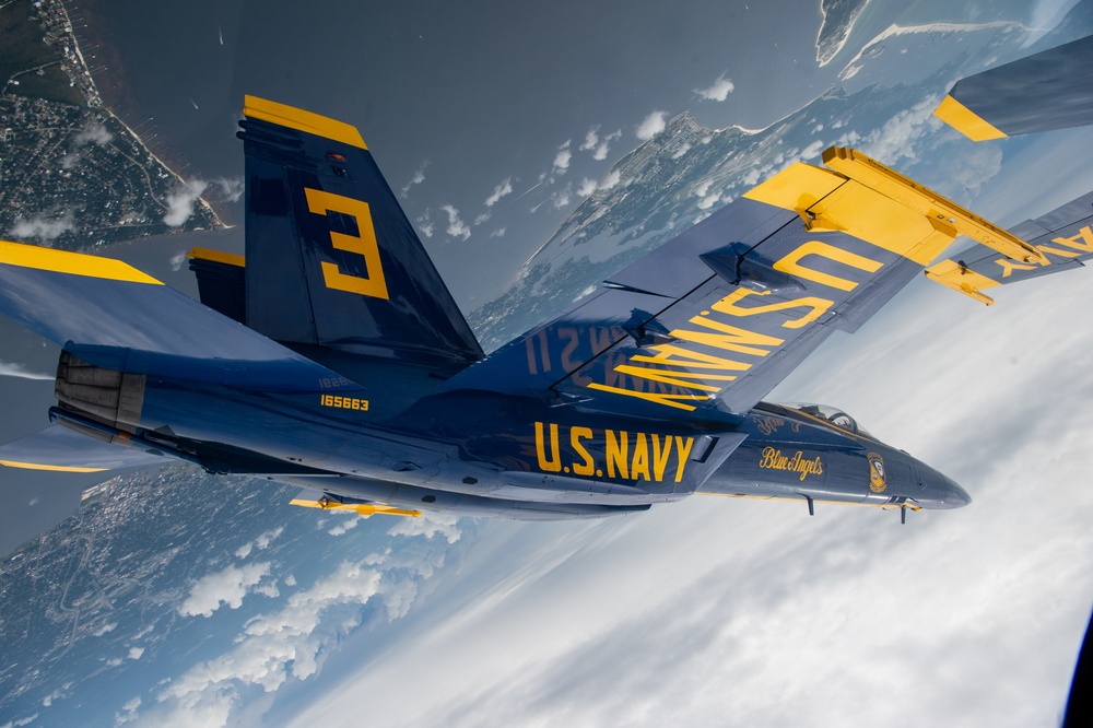 Blue Angels Navy Flight Demonstration Team – Pensacola Beach, FL