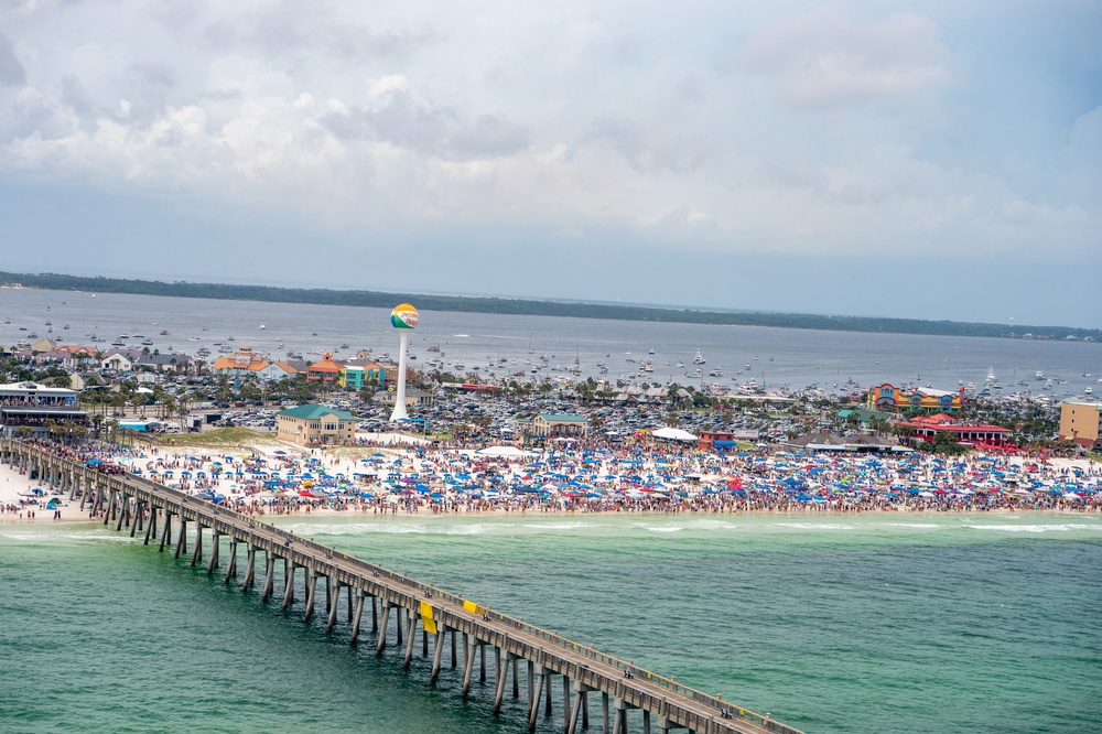 Blue Angels Navy Flight Demonstration Team – Pensacola Beach, FL