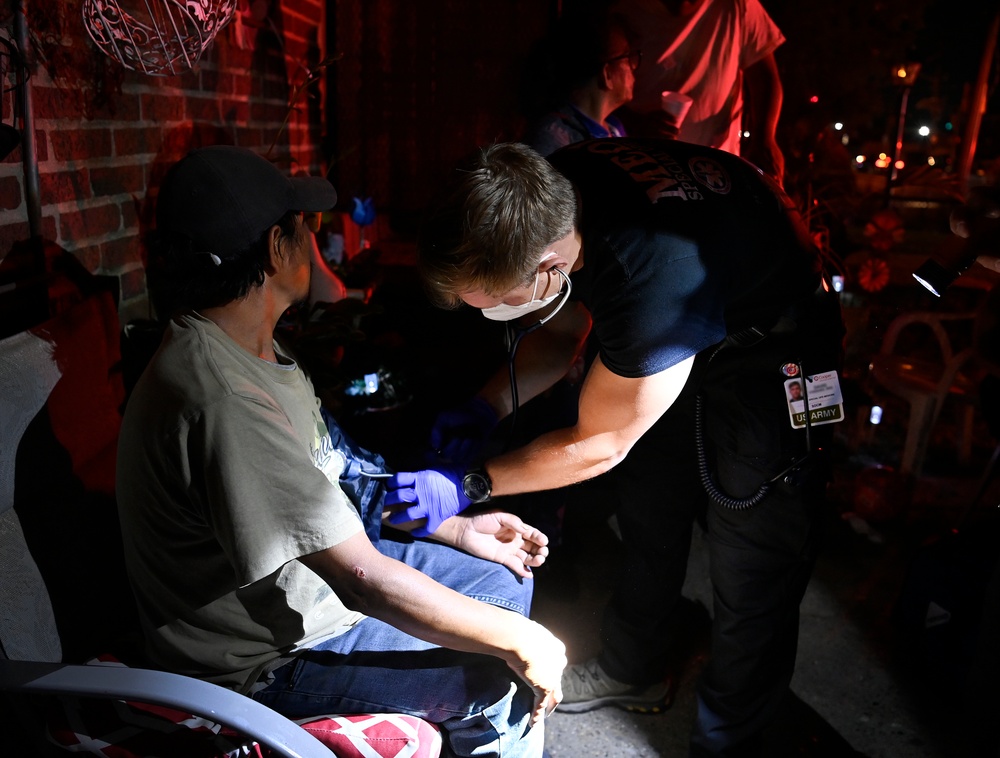 Special Operations Combat Medics Undergo Trauma Training