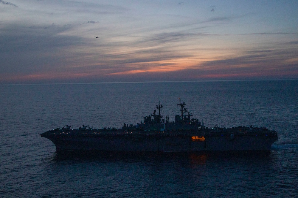 22nd MEU Conducts Straights Transit