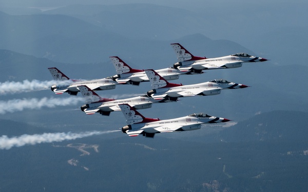 Thunderbirds fly over Mt. Hood