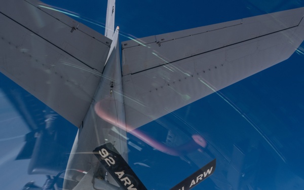 Thunderbirds fly over Mt. Hood