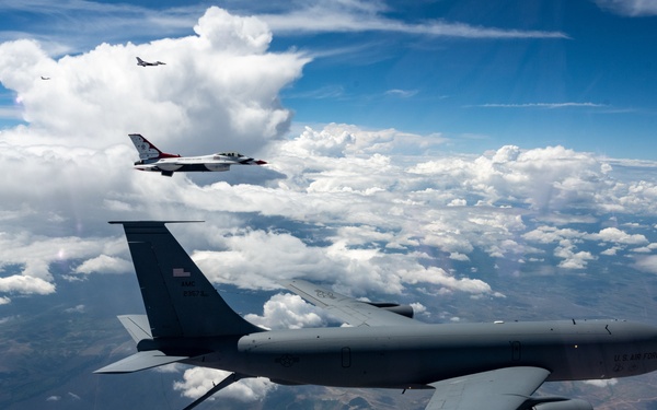 Thunderbirds fly over Mt. Hood