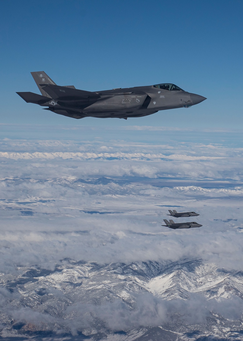 Utah ANG's 151st ARW refuels Hill AFB F-35s