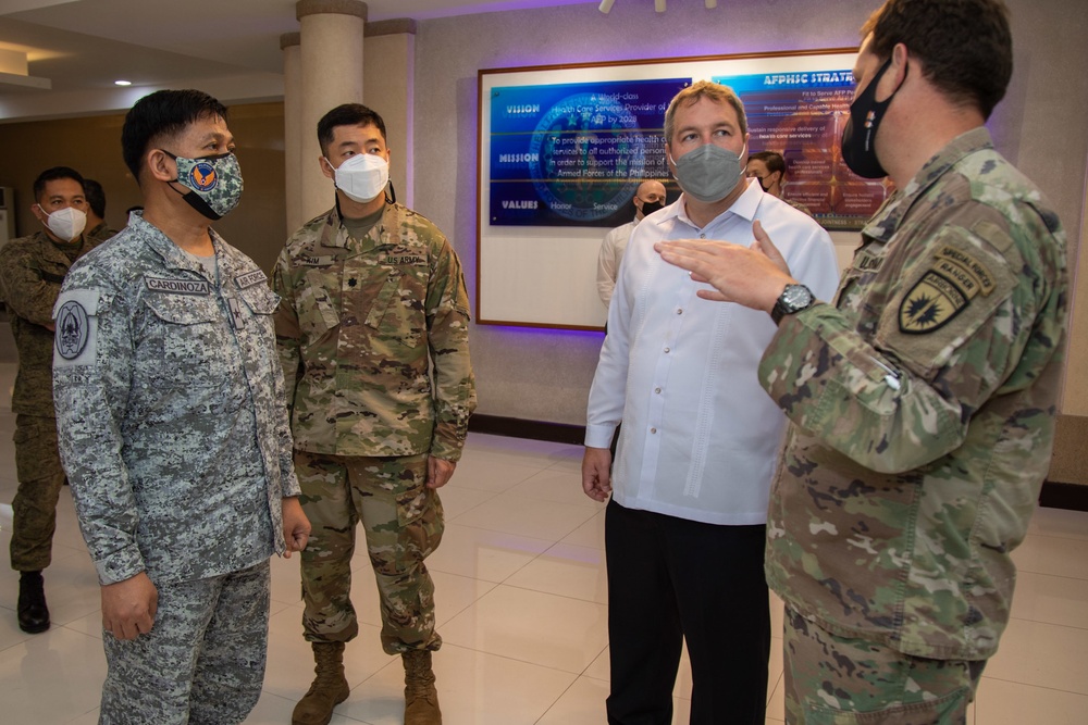 U.S. Military Donates COVID-19 Vaccine Cold Storage Units to the Armed Forces of the Philippines