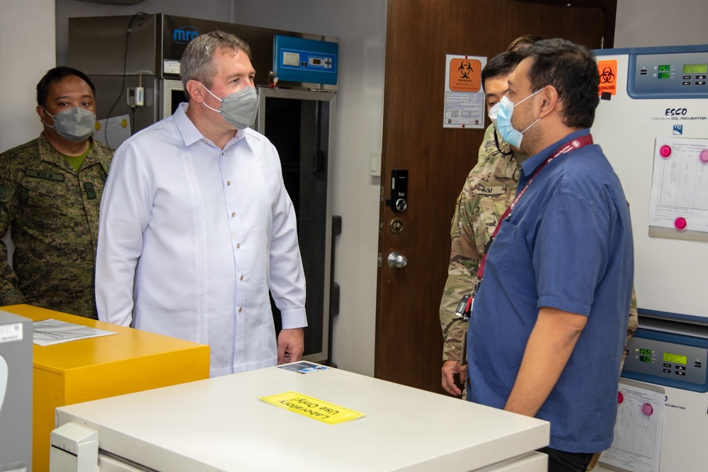 U.S. Military Donates COVID-19 Vaccine Cold Storage Units to the Armed Forces of the Philippines