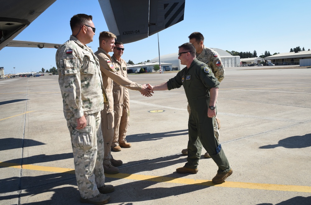 Incirlik wing leadership meets the Polish Military Contingent during immersion tour