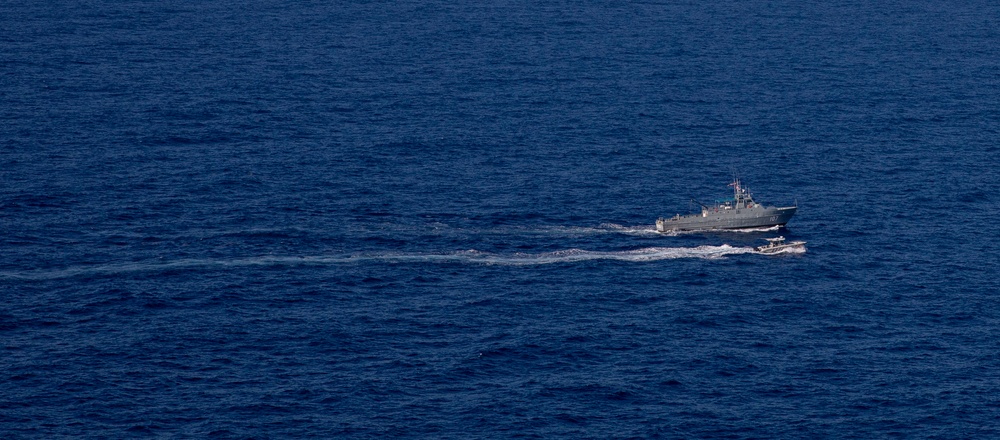 USS Billings and Dominican Republic Conduct Bilateral Maritime Exercise