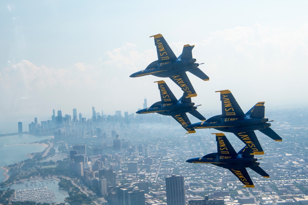 Blue Angels Navy Flight Demonstration Team – Chicago, IL