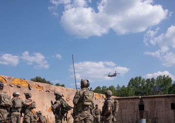 137th SOW trains alongside SEALs for Sentry Rescue IV