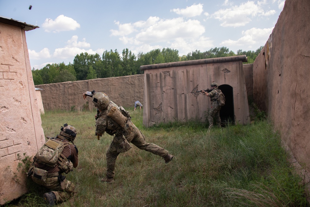 137th SOW trains alongside SEALs for Sentry Rescue IV