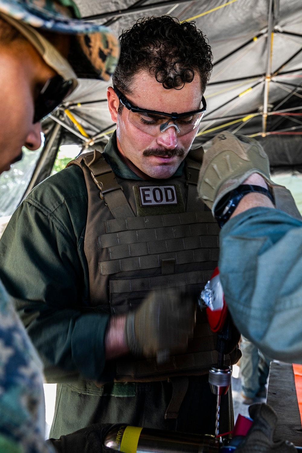 EOD Marines from across III MEF conduct joint ordnance exploitation range