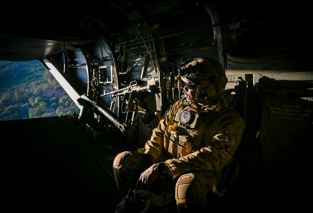 165th ASOS Airmen perform readiness training with Marine Medium Tiltrotor Squadron 216 in Georgia