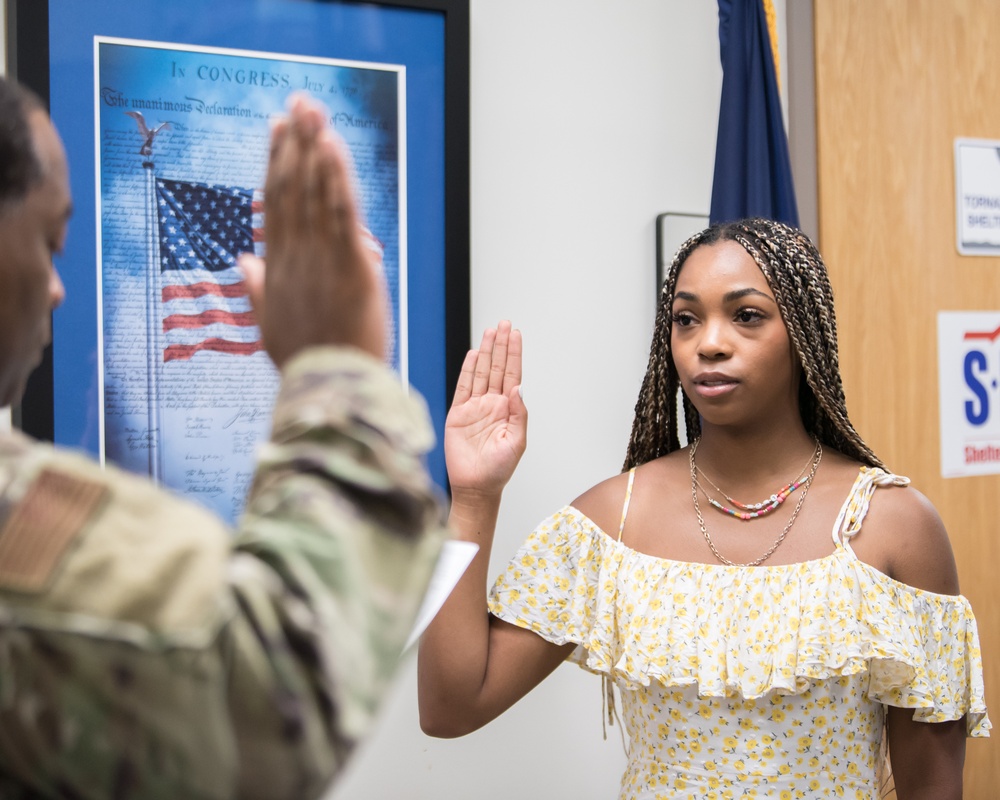 Kentucky Air Guard welcomes new recruit