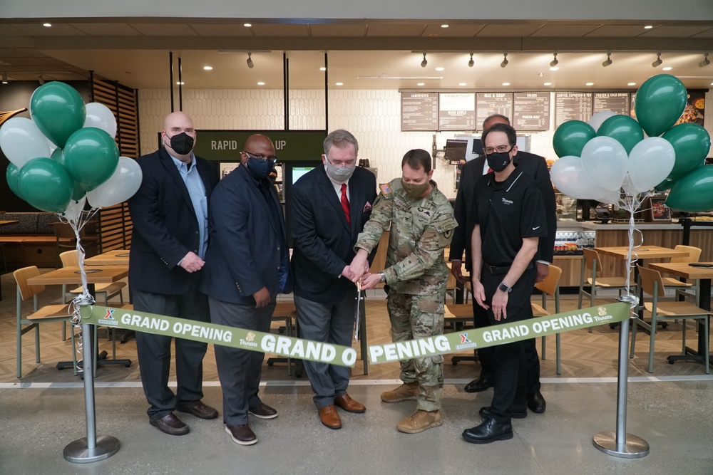 Army &amp; Air Force Exchange Service Welcomes First Panera Bread with Ribbon-Cutting at Fort Campbell