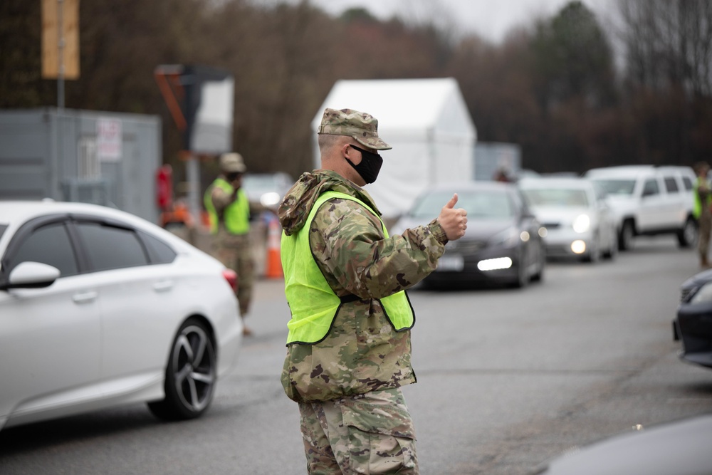 58th EMIB Soldiers support Six Flags America Mass Vaccination Site