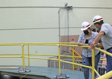 U.S. Army Corps of Engineers Tulsa District Engineering and Construction Division, work on repairs at Keystone Lake Hydropower plant.