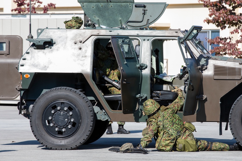 USAF and JGSDF conduct guard and protect exercise druing SRI