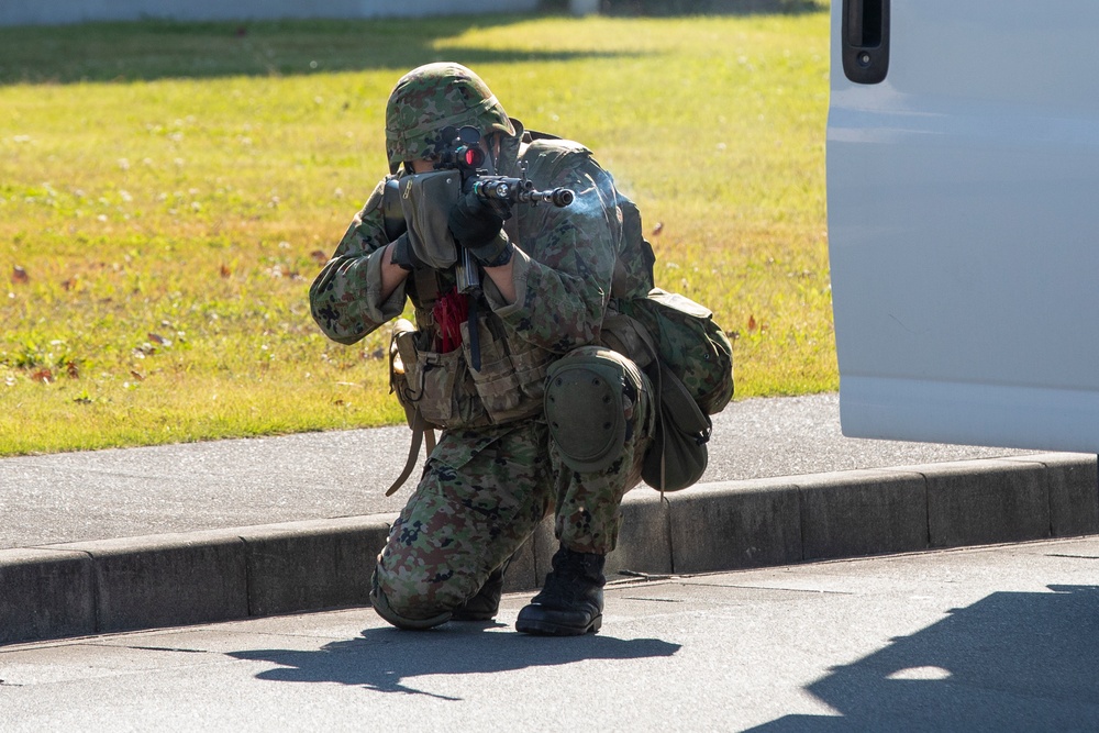 USAF and JGSDF conduct guard and protect exercise druing SRI