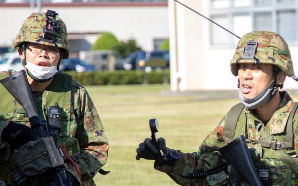 USAF and JGSDF conduct guard and protect exercise druing SRI