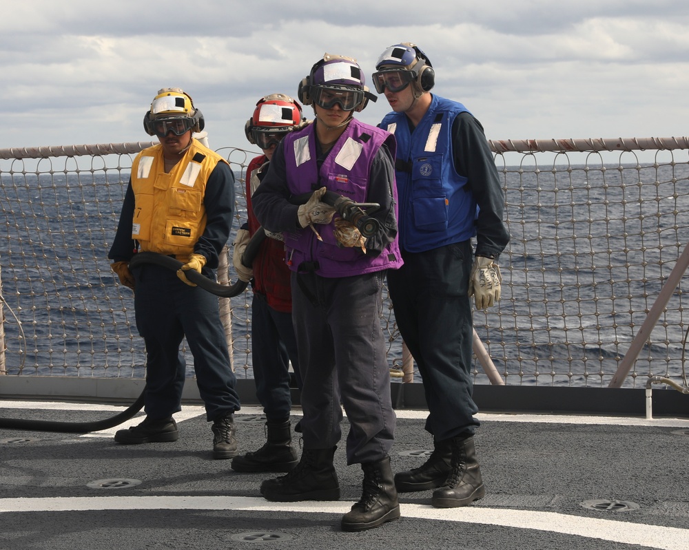 USS Antietam (CG 54) Conducts Crash and Salvage Drill