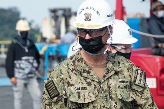 USS Ronald Reagan (CVN 76) Vice Admiral Visit