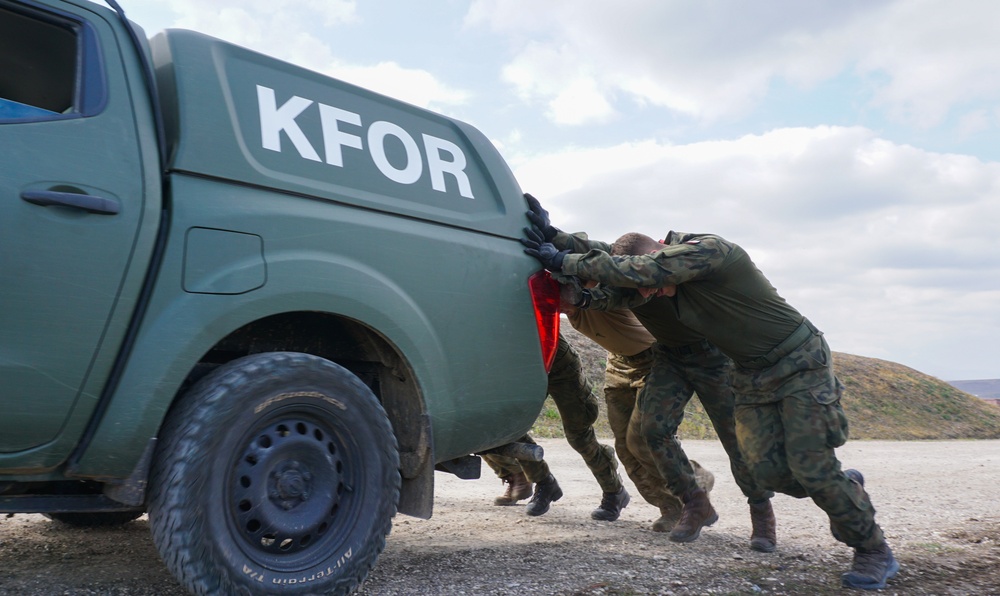 United States and Multinational Partners Compete in Best Squad Competition