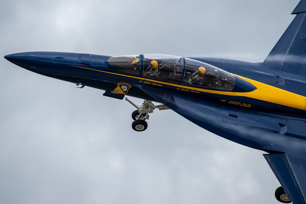 Blue Angels Navy Flight Demonstration Team – Kansas City, Missouri