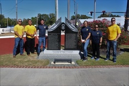 James E. Williams Sailors Visit South Carolina, Reconnect with Namesake's Family
