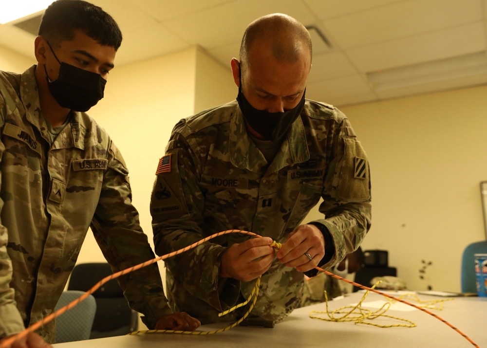 Provider Soldiers train with EOD