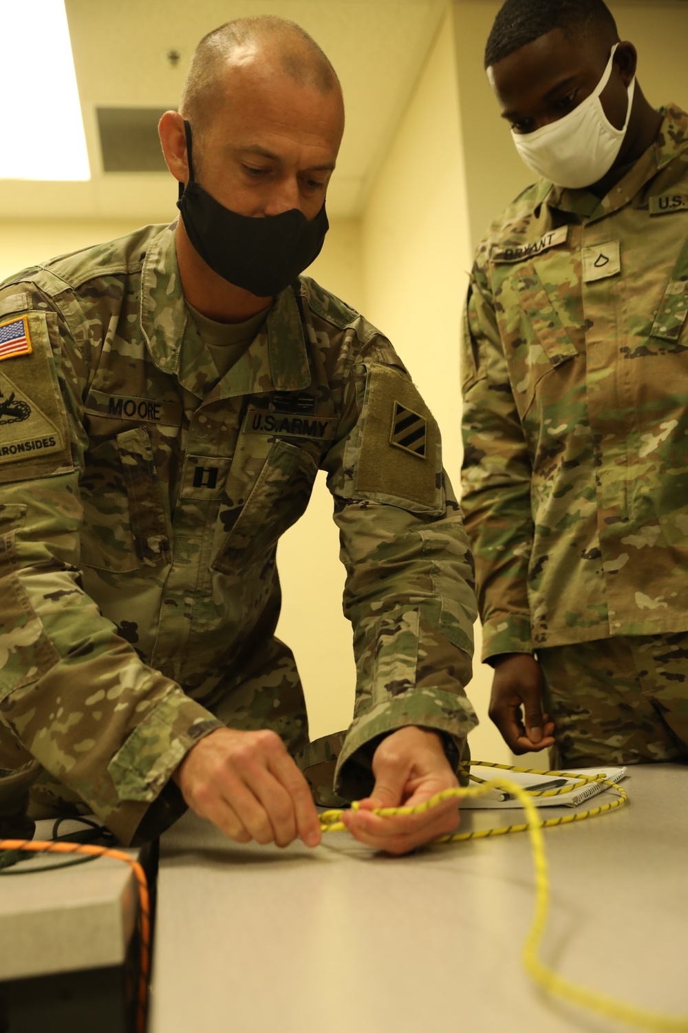 Provider Soldiers train with EOD