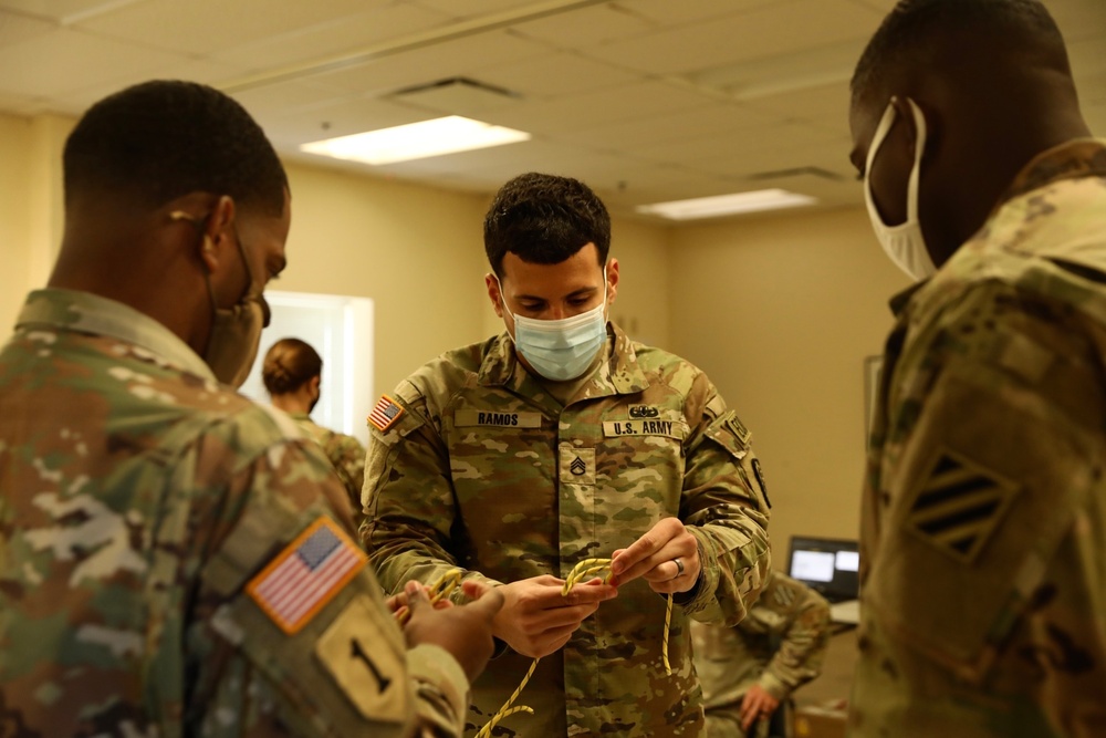 Provider Soldiers train with EOD