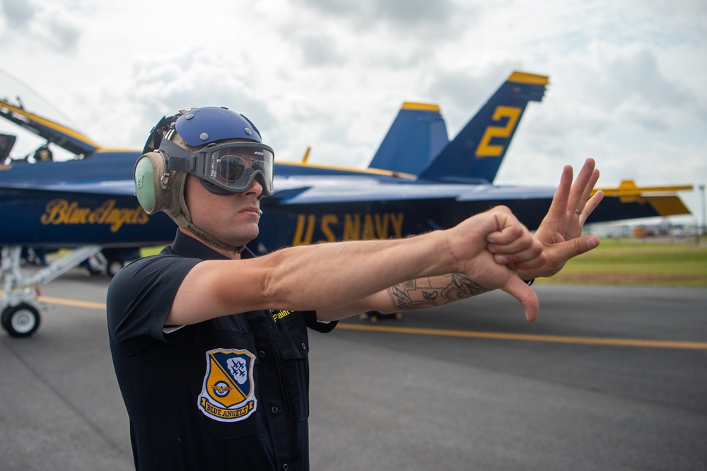 Blue Angels Navy Flight Demonstration Team – Lakeland, Florida